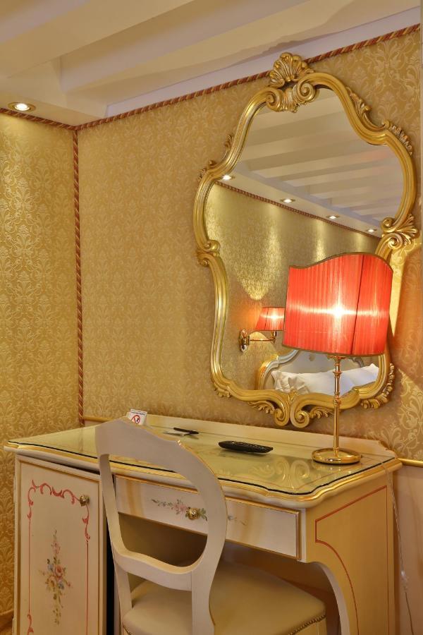 Casa Burchielle Hotel Венеция Екстериор снимка