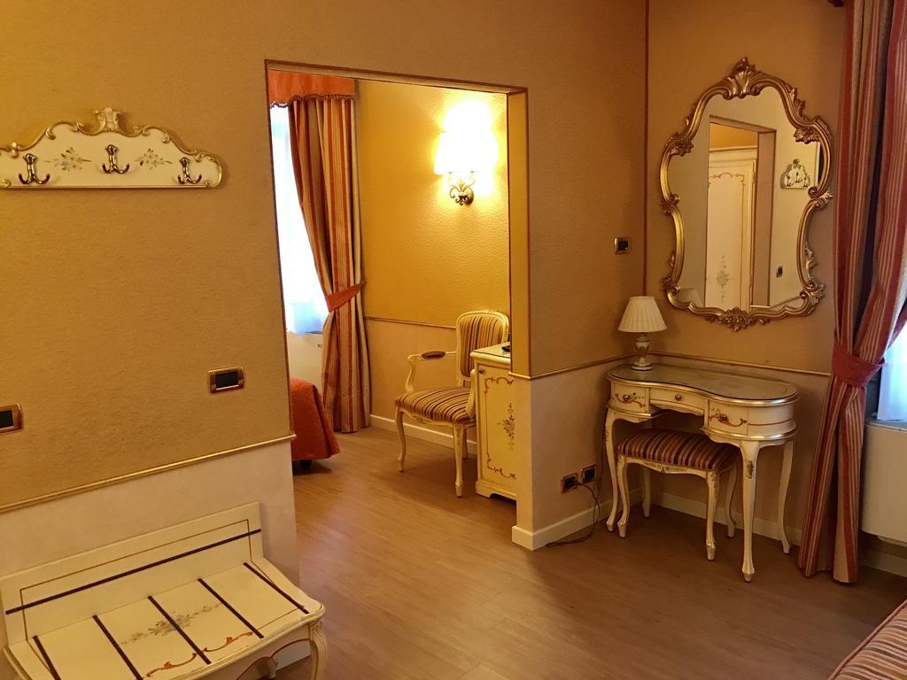 Casa Burchielle Hotel Венеция Екстериор снимка